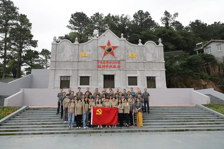 軍1.jpg